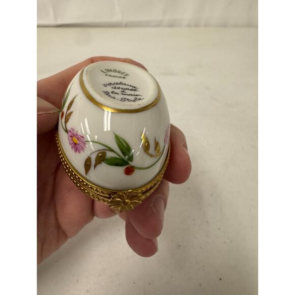 Vintage Limoges France Porcelain Egg-Shaped Hinged Trinket Box Floral Design - Picture 9 of 10